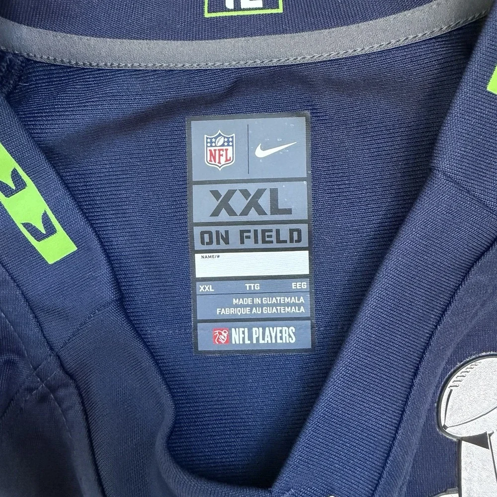 Nike russell wilson